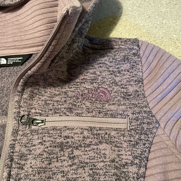 North Face Women’s Sweaterfleece Hybrid Jacket. Size Medium. Purple - Picture 3 of 6